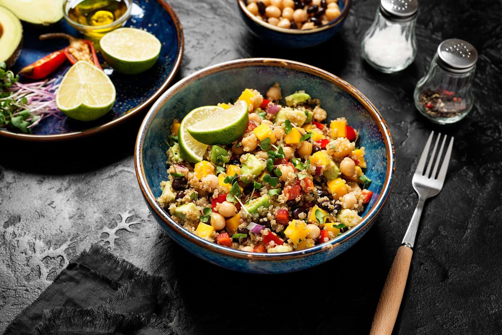 Quinoa mango and black bean salad