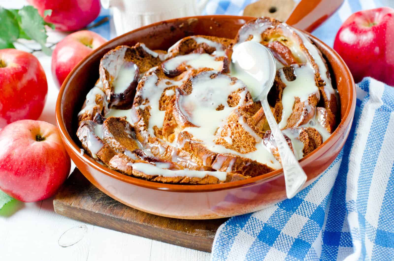 30 Apple Dessert Recipes That Look Fancy With Zero Effort 12 Maple apple bread pudding