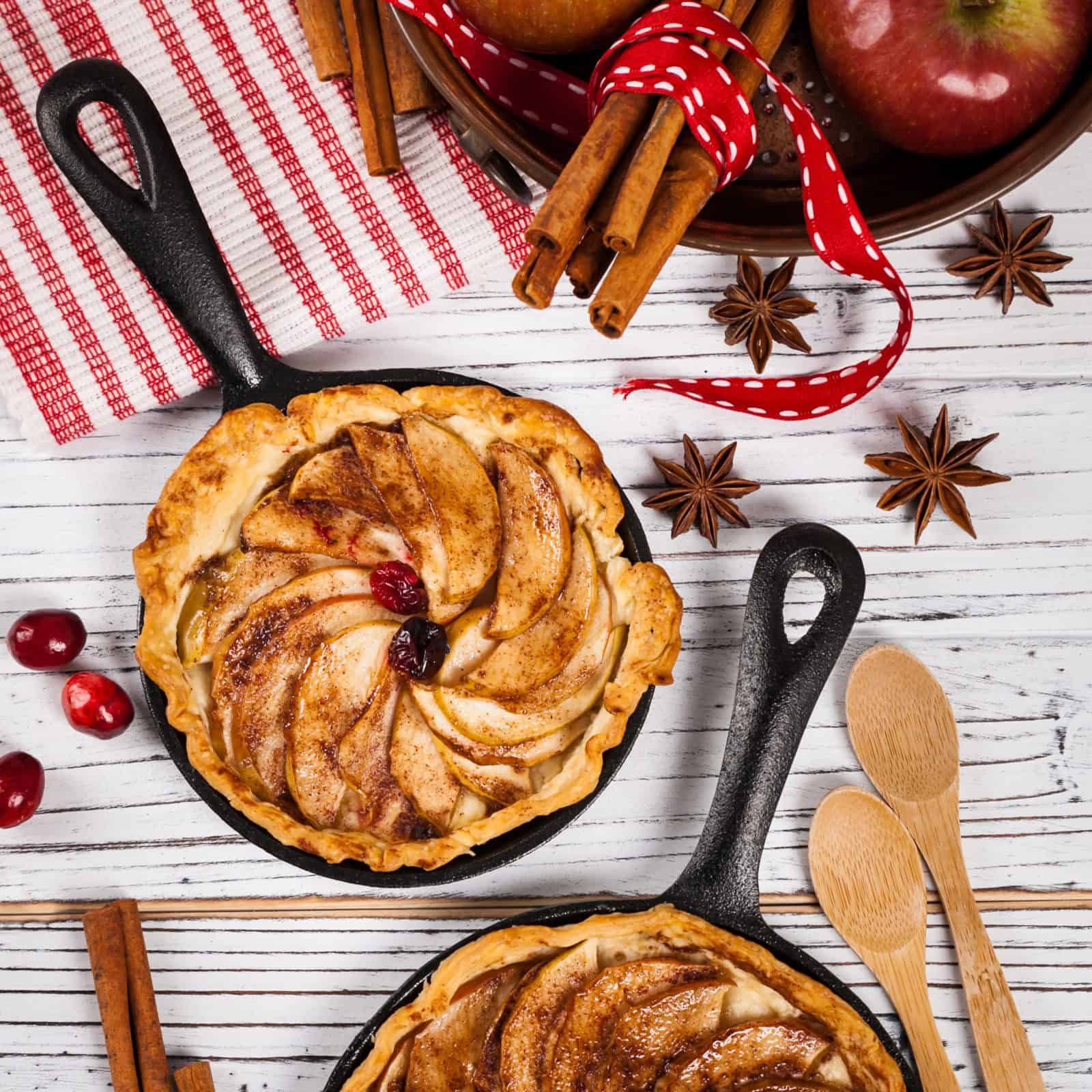 30 Apple Dessert Recipes That Look Fancy With Zero Effort 20 Caramel apple cake