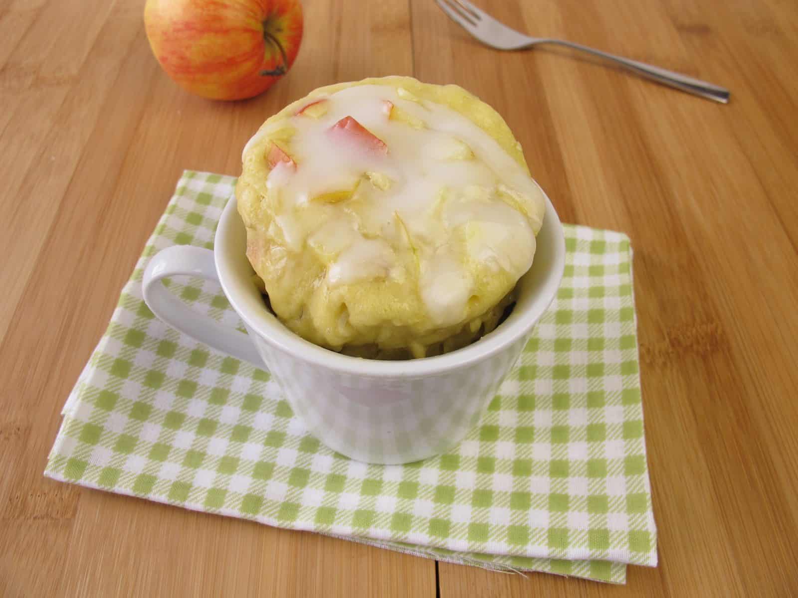 30 Apple Dessert Recipes That Look Fancy With Zero Effort 26 Apple fritter mug cake