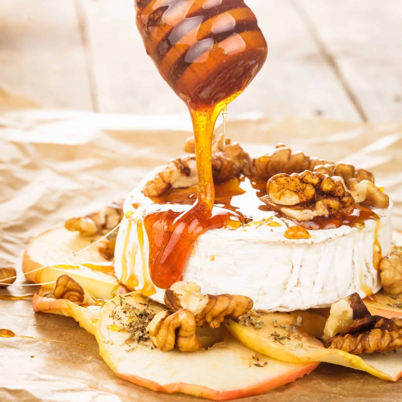 30 Apple Dessert Recipes That Look Fancy With Zero Effort 28 Brie with sliced apples and honey
