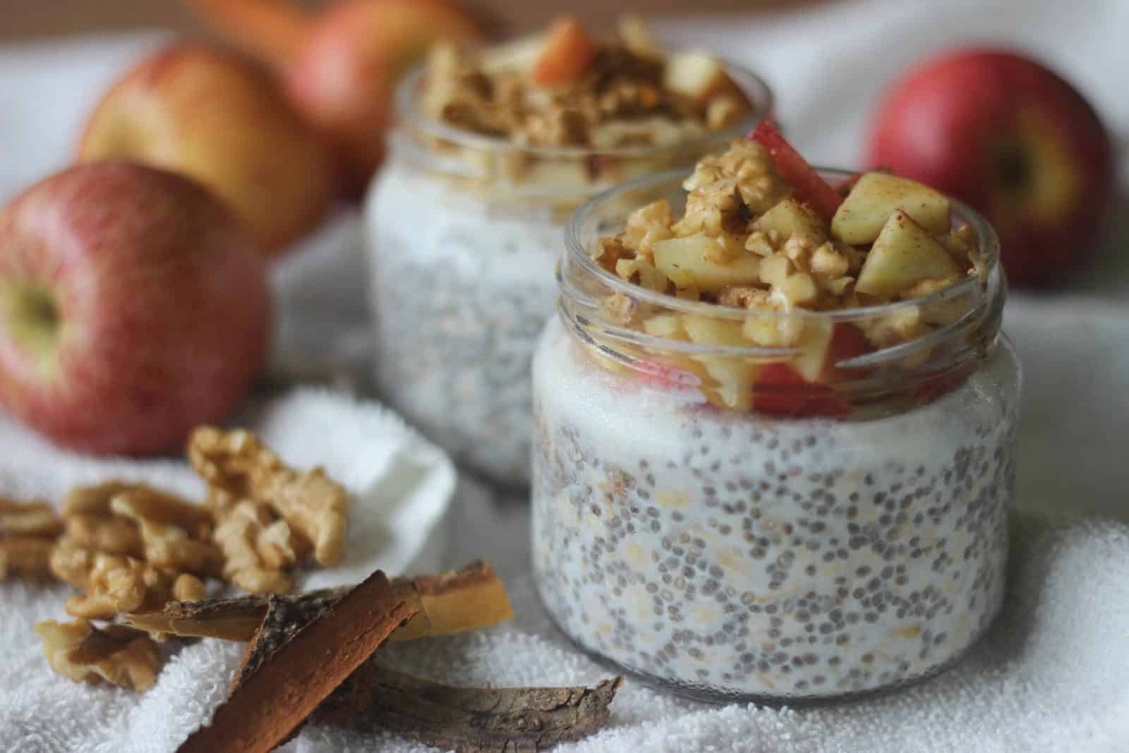 These 23 Overnight Oats Recipes Will Transform Your Morning Routine 4 Apple cinnamon oats