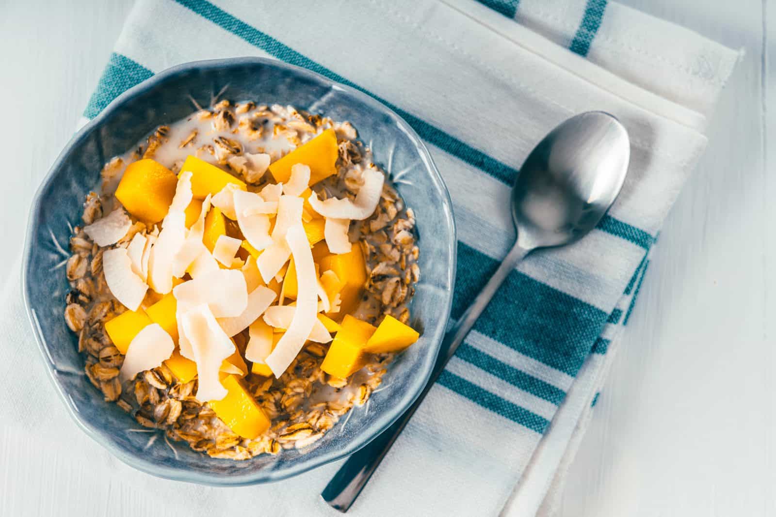 These 23 Overnight Oats Recipes Will Transform Your Morning Routine 8 Coconut mango oats