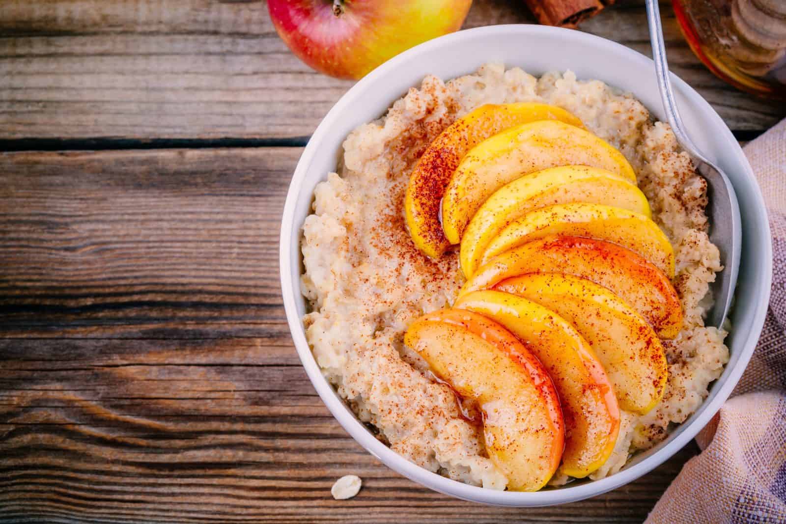 These 23 Overnight Oats Recipes Will Transform Your Morning Routine 32 Peach cobbler oats