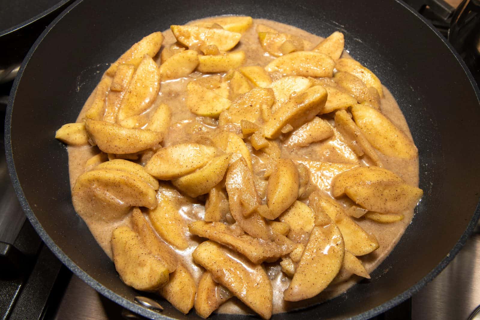 Sauteed cinnamon apple