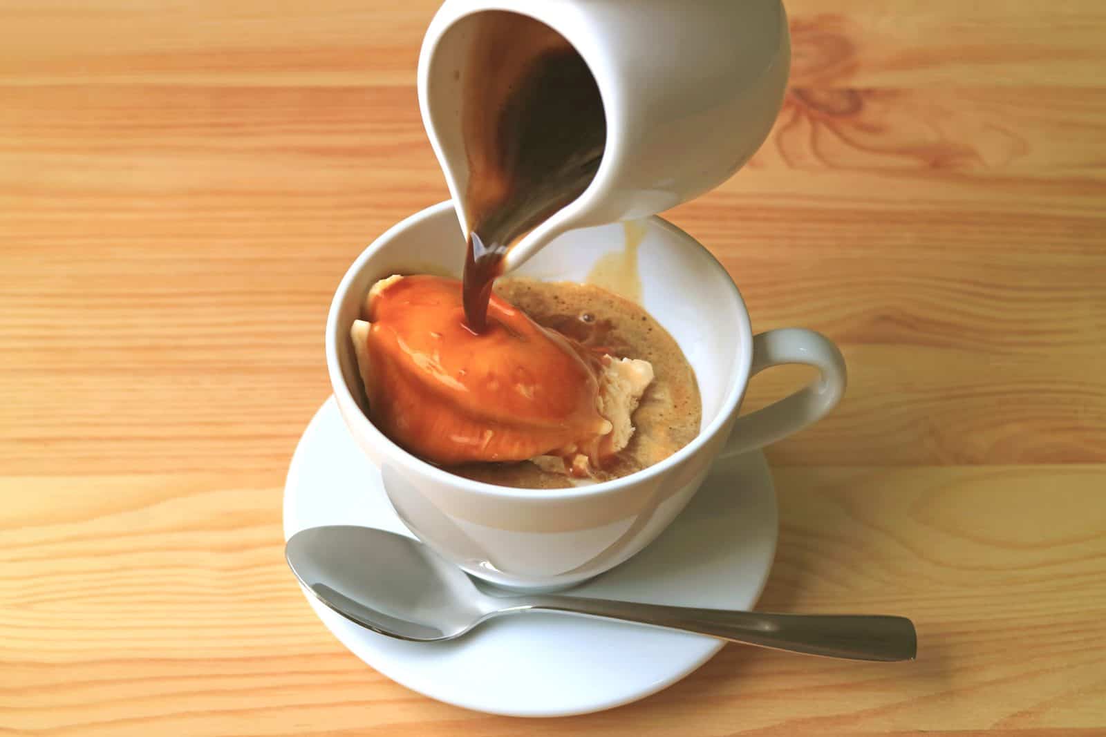 Espresso affogato