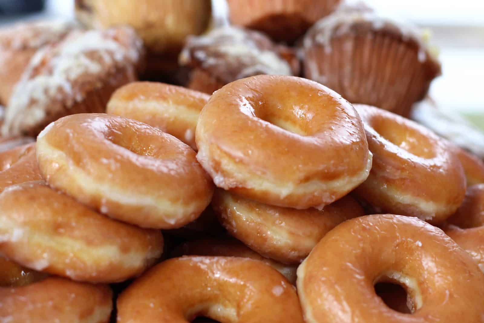 Copycat Breakfast Recipes for Slow Weekends 12 Krispy kreme original glazed donut