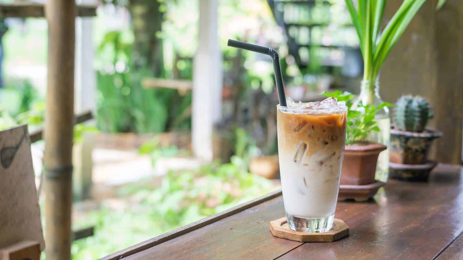 Iced shaken espresso