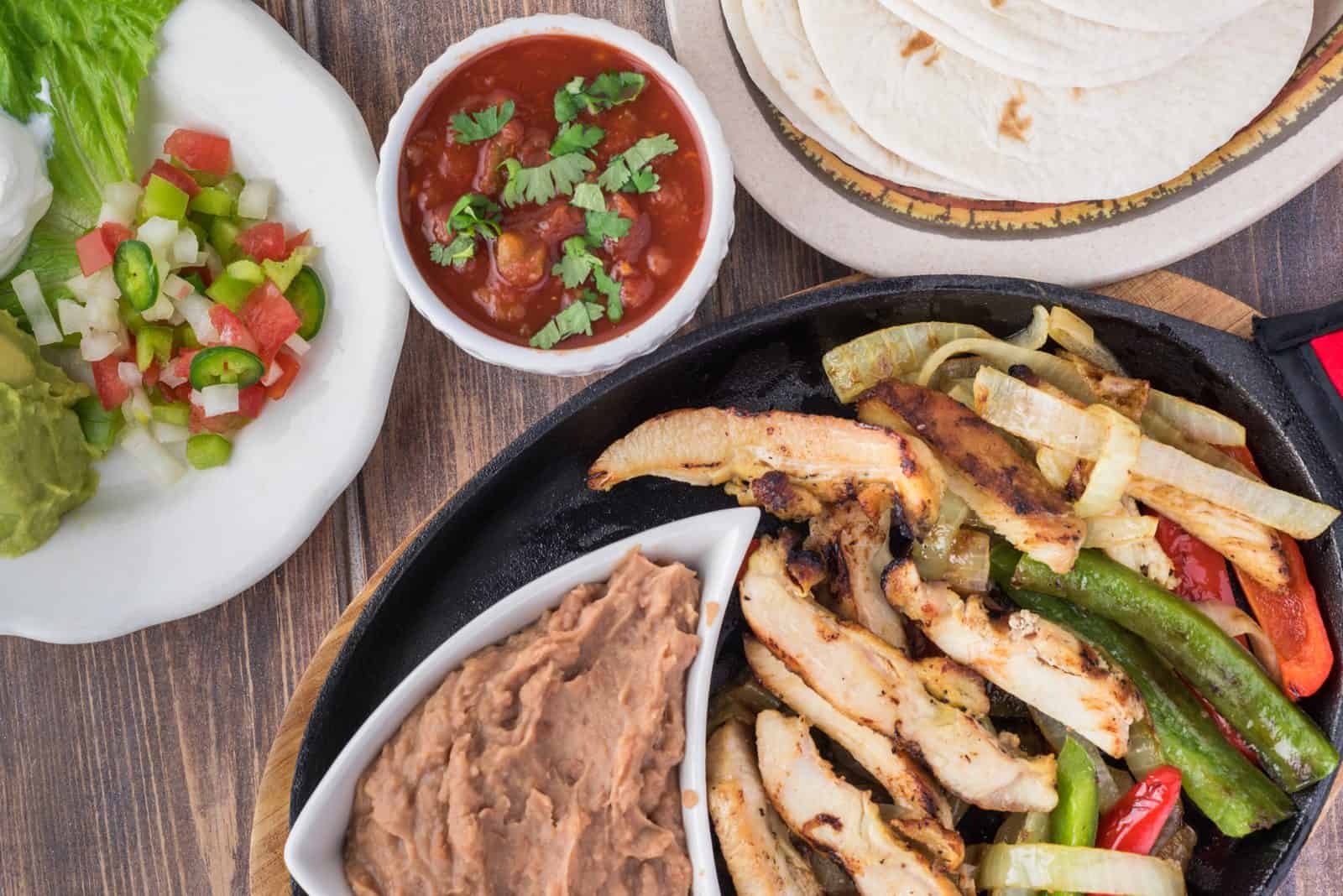 16 Easy Recipes Using Rotisserie Chicken For Busy Nights: Quick and Delicious Meal Ideas 56 Chicken fajita