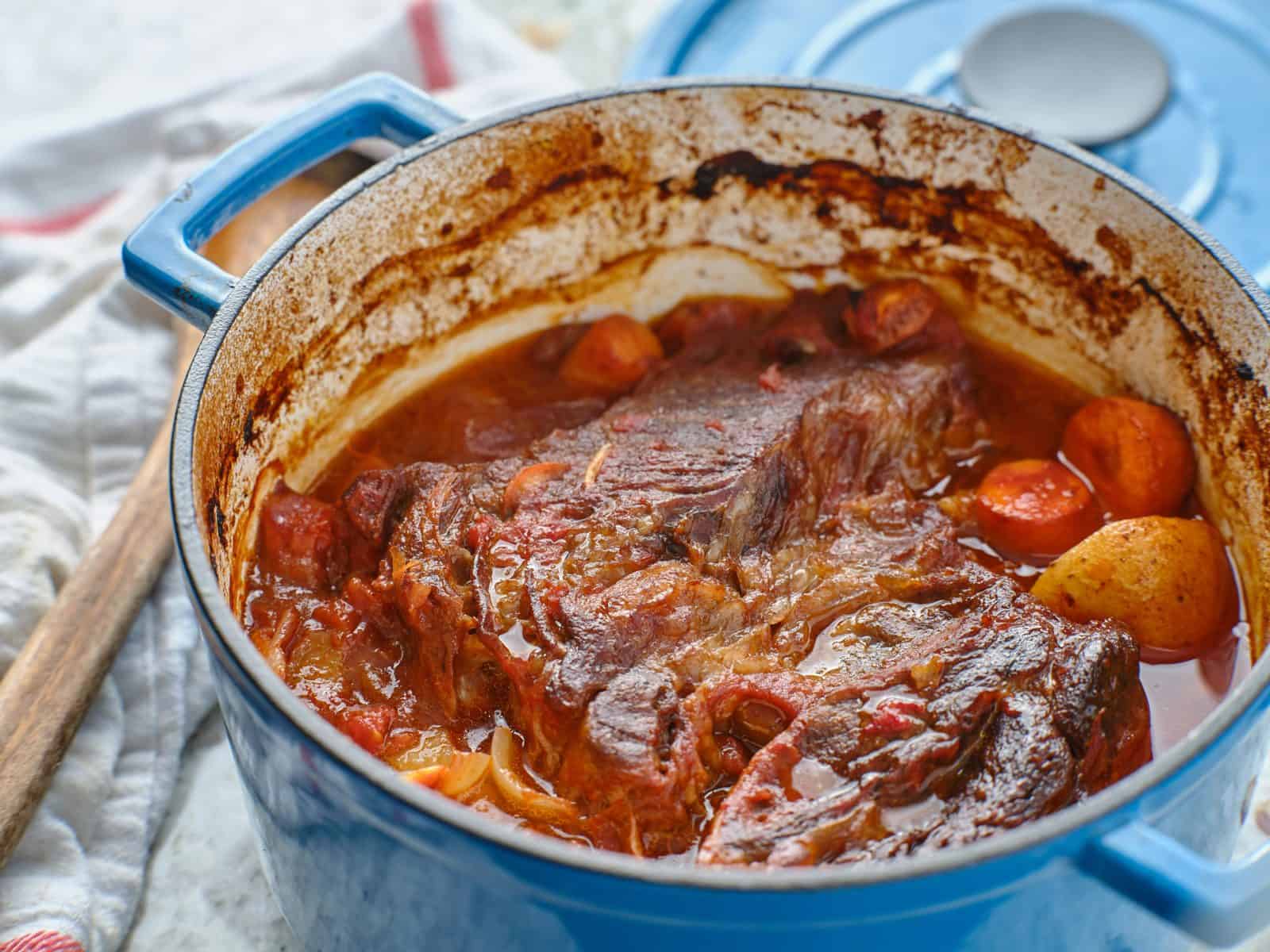 20 Easy Slow Cooker Pot Roast Recipes for Busy Moms 38 Red wine pot roast