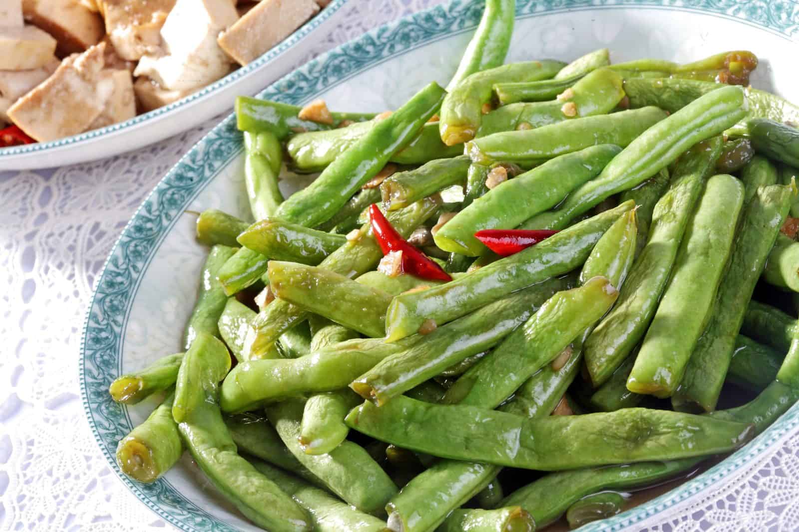Sautéed garlic green beans