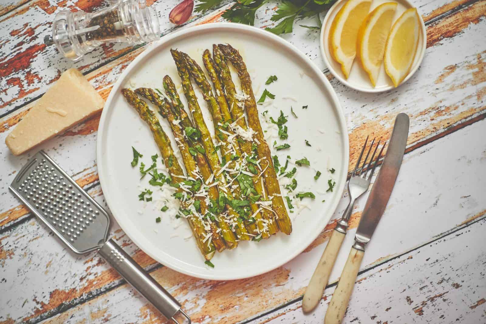 Lemon parmesan asparagus