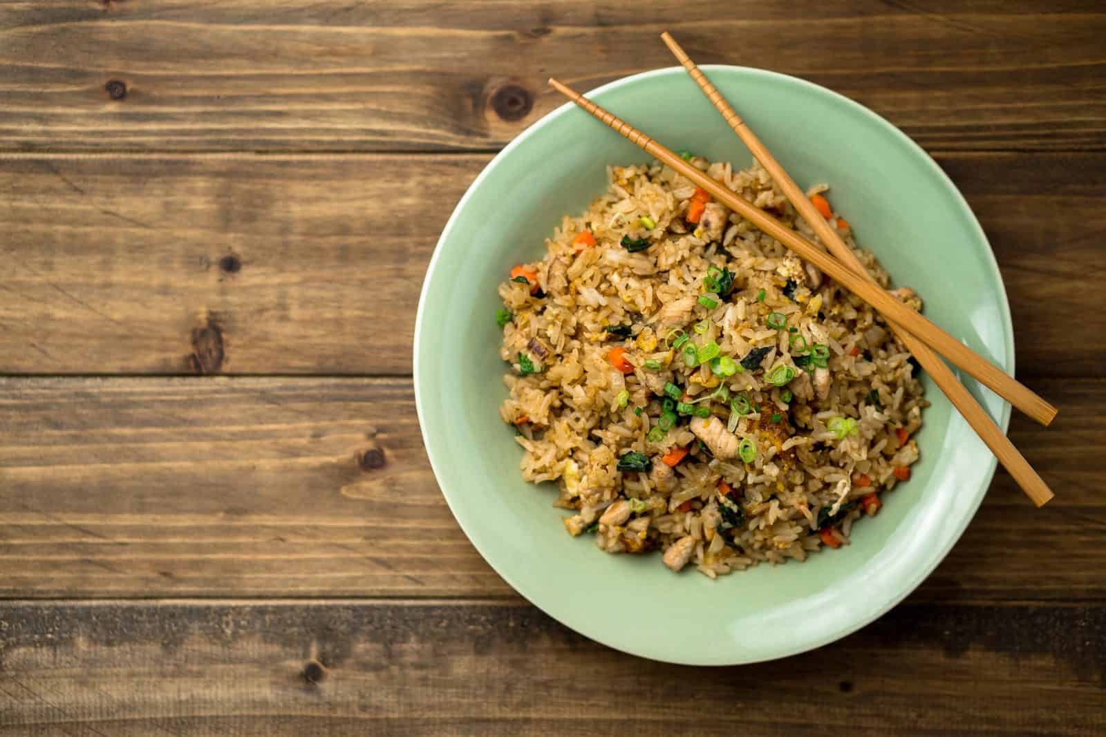 25 Quick and Easy Minced Chicken Recipes 4 Minced chicken and veggie fried rice