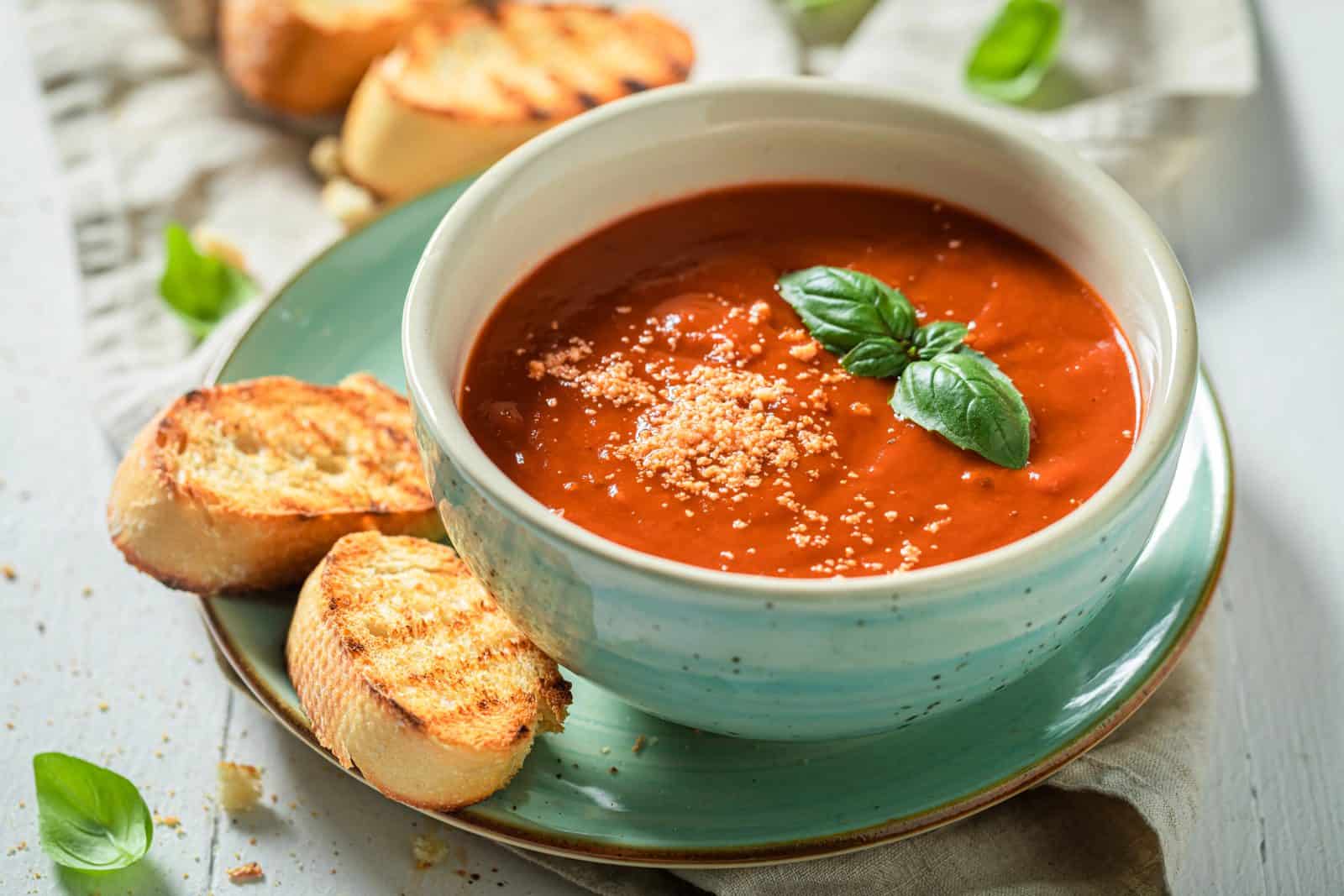 30 Comfort Food Dinners Under 400 Calories 72 Tomato soup comfort food dinner