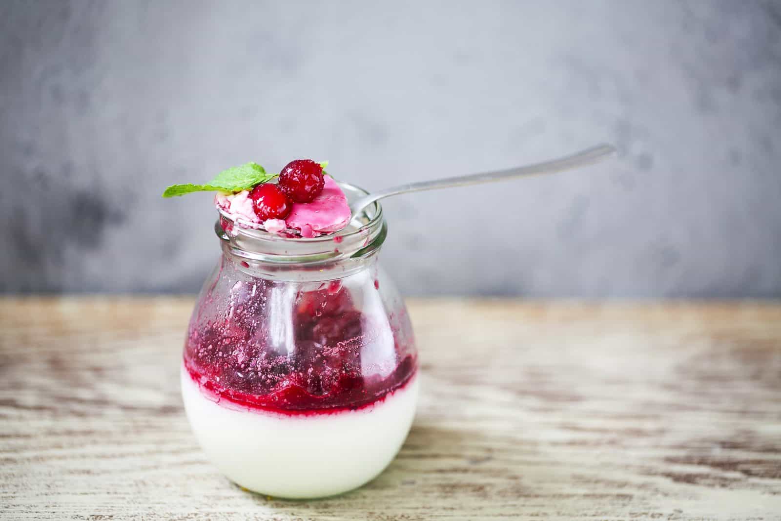 Summer Desserts That Hold Up in the Heat 20 Chilled panna cotta jar