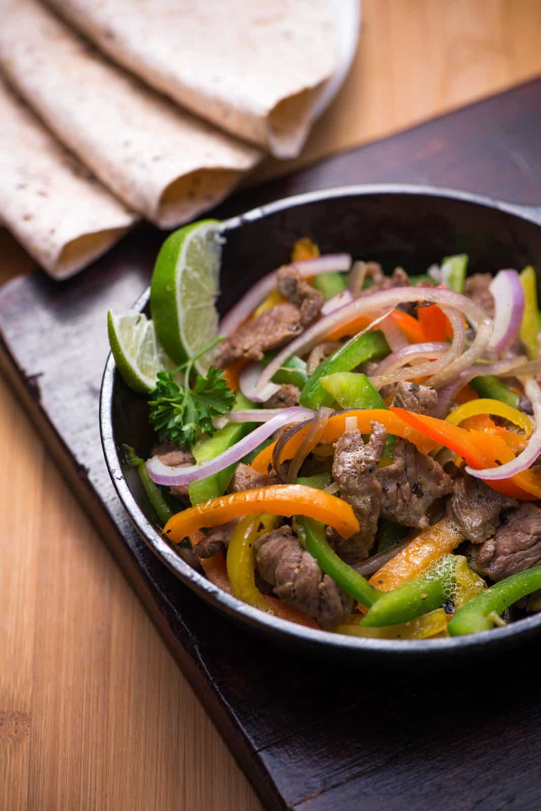 Beef and pepper fajita