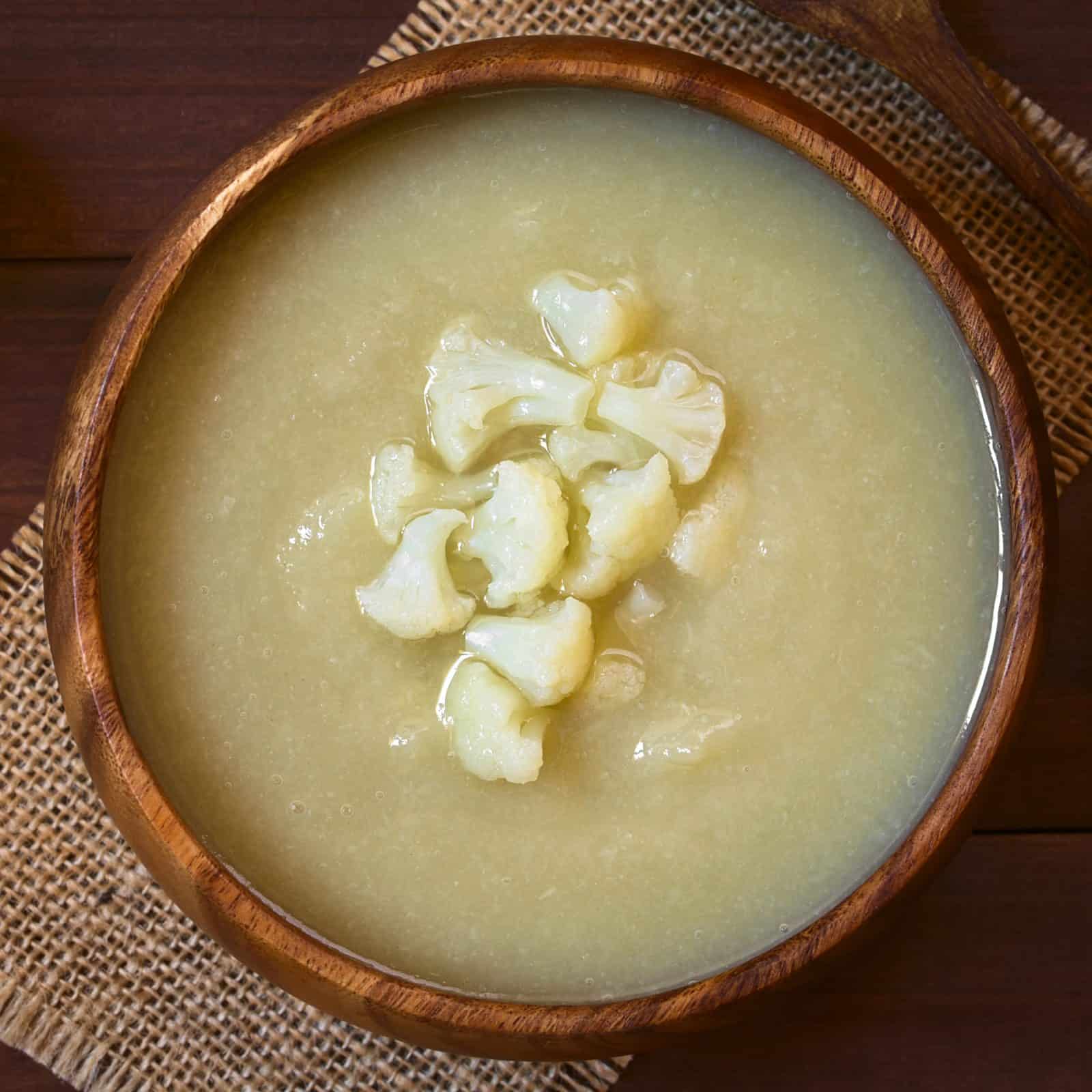 31 Cozy Healthy Soup Recipes for Winter 6 Cauliflower and garlic soup
