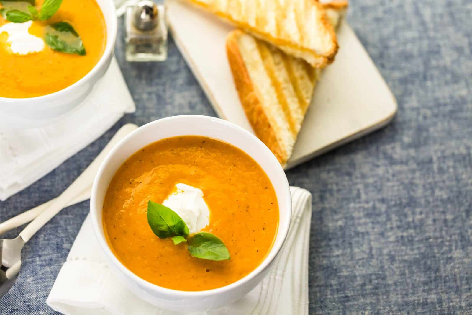 31 Cozy Healthy Soup Recipes for Winter 12 Smoky roasted red pepper and tomato soup