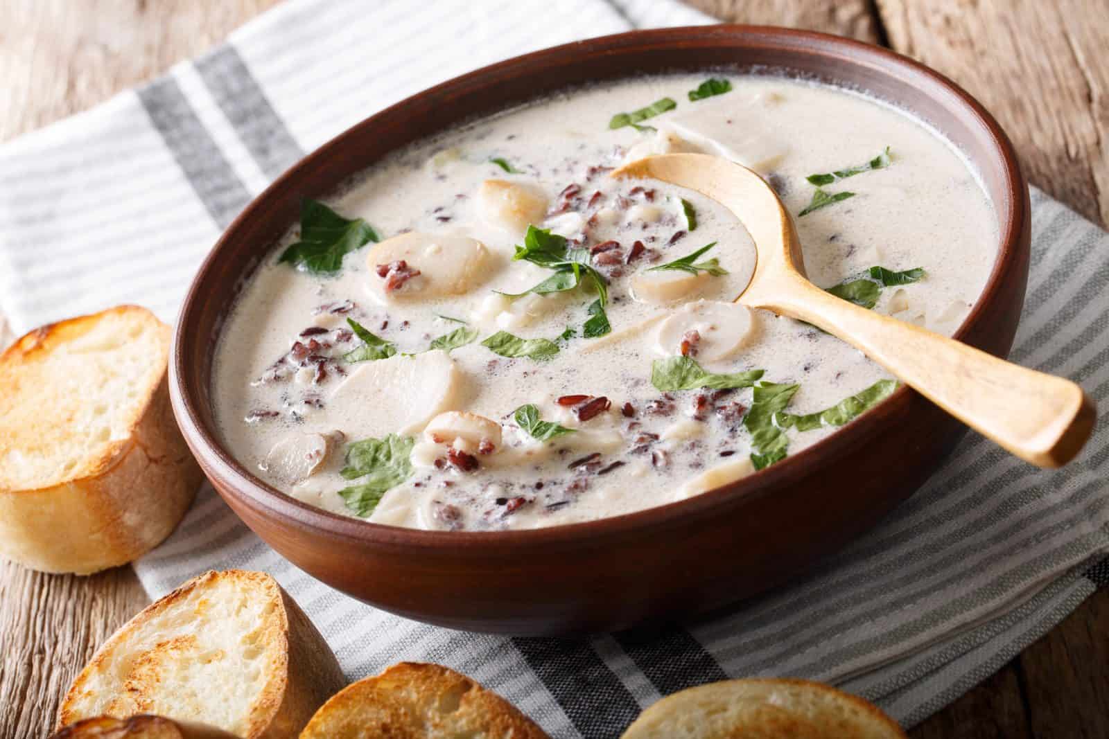 31 Cozy Healthy Soup Recipes for Winter 22 Mushroom and wild rice soup