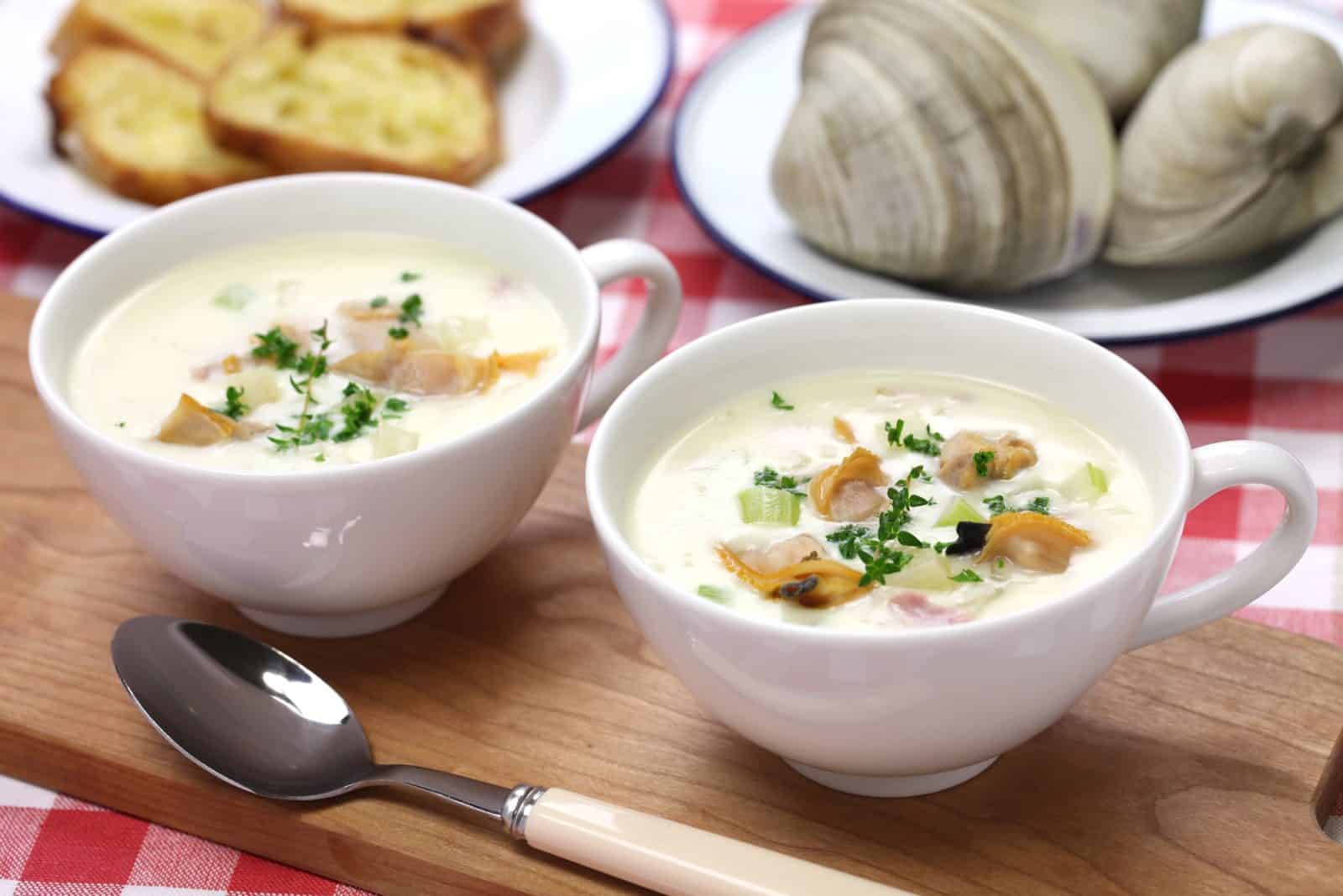 31 Cozy Healthy Soup Recipes for Winter 28 New england clam chowder
