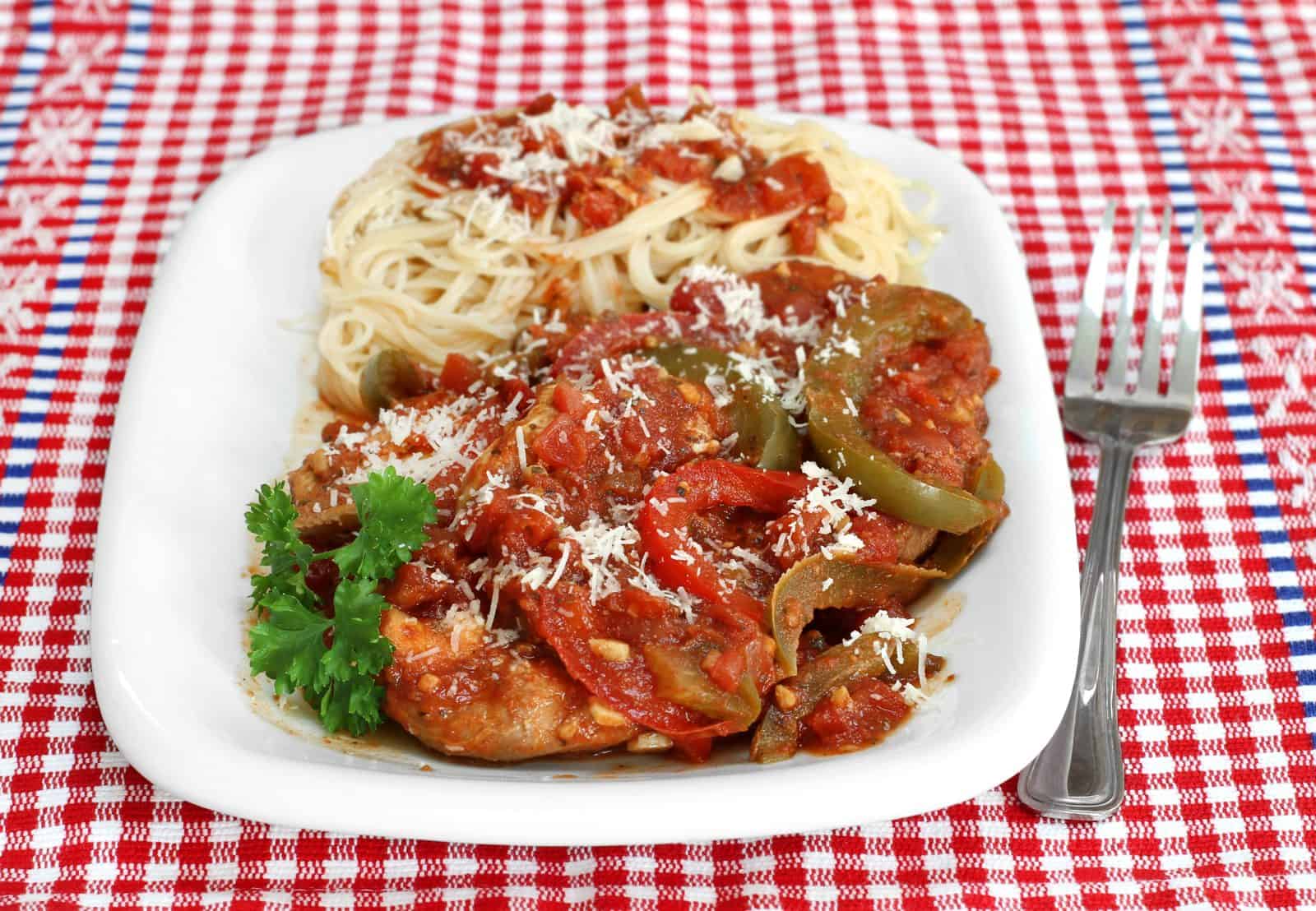 23 Easy Slow Cooker Ground Chicken Recipes 60 Chicken cacciatore