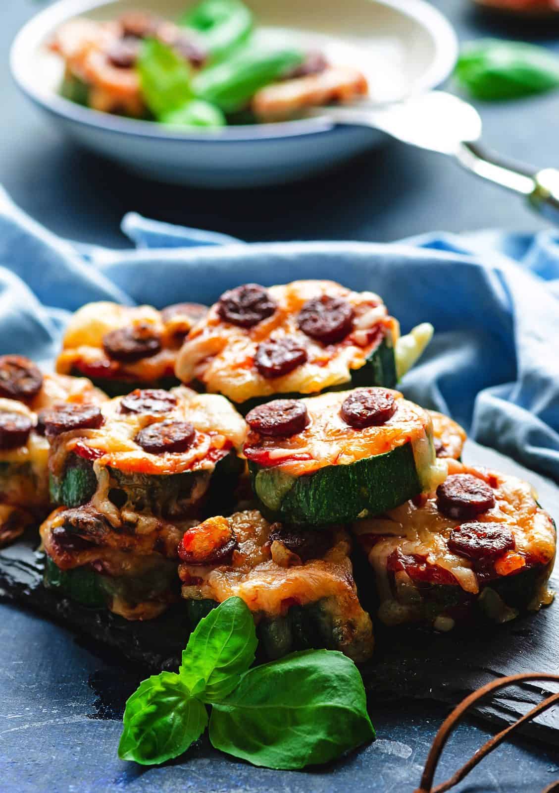 Zucchini pizza bite