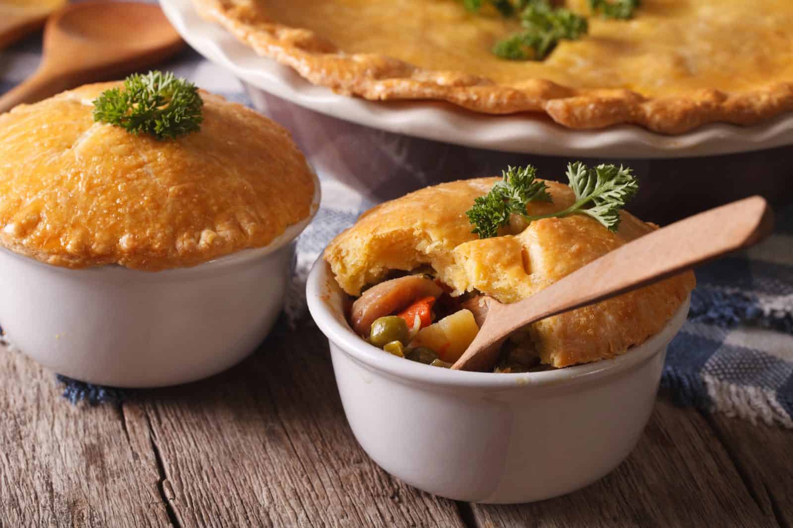 15 Easy Recipes Using Canned Chicken You’ll Actually Love: Quick and Delicious Meal Ideas 12 Canned chicken pot pie