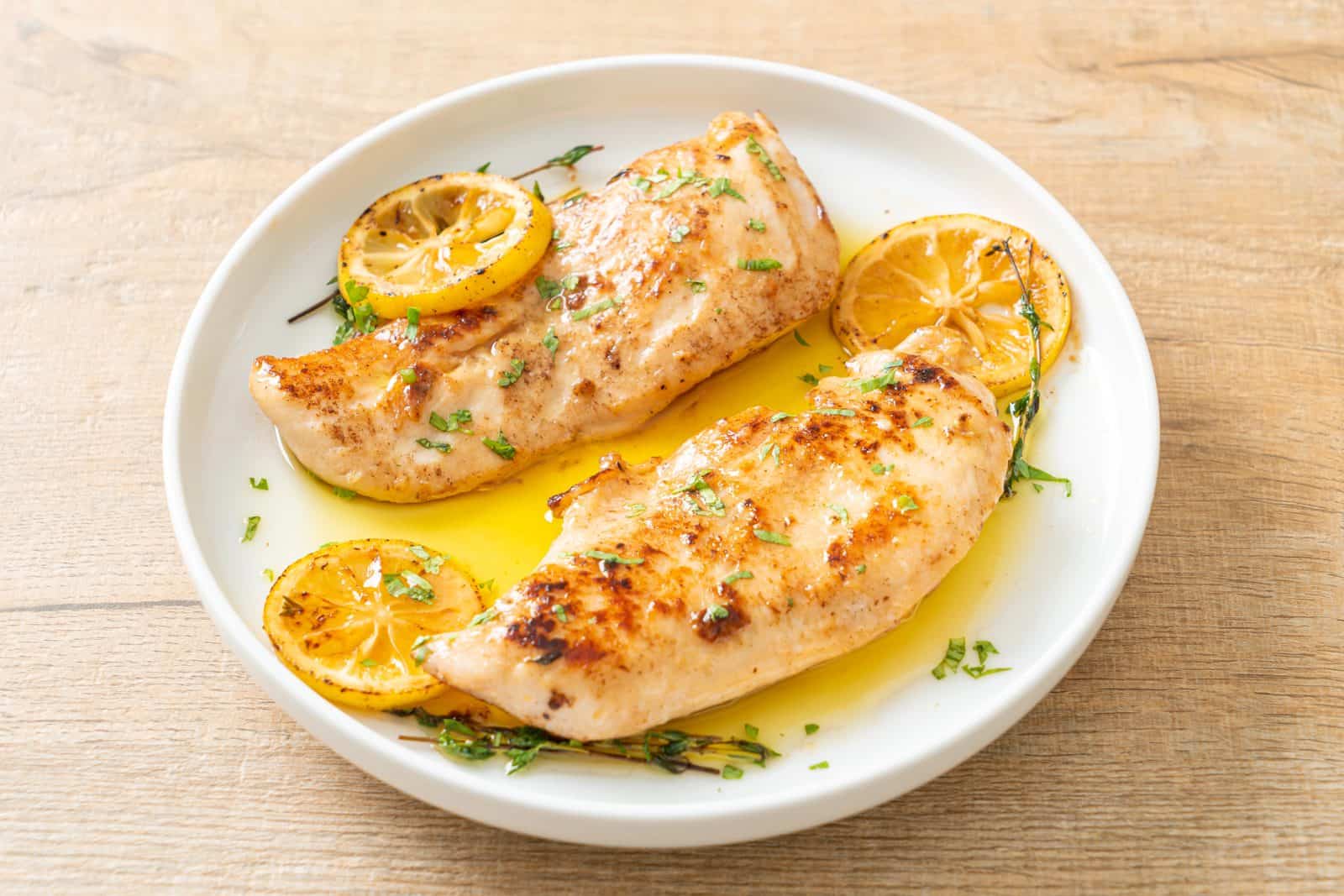 24 Slow Cooker Chicken Recipes for Busy Nights 81 Garlic lemon chicken