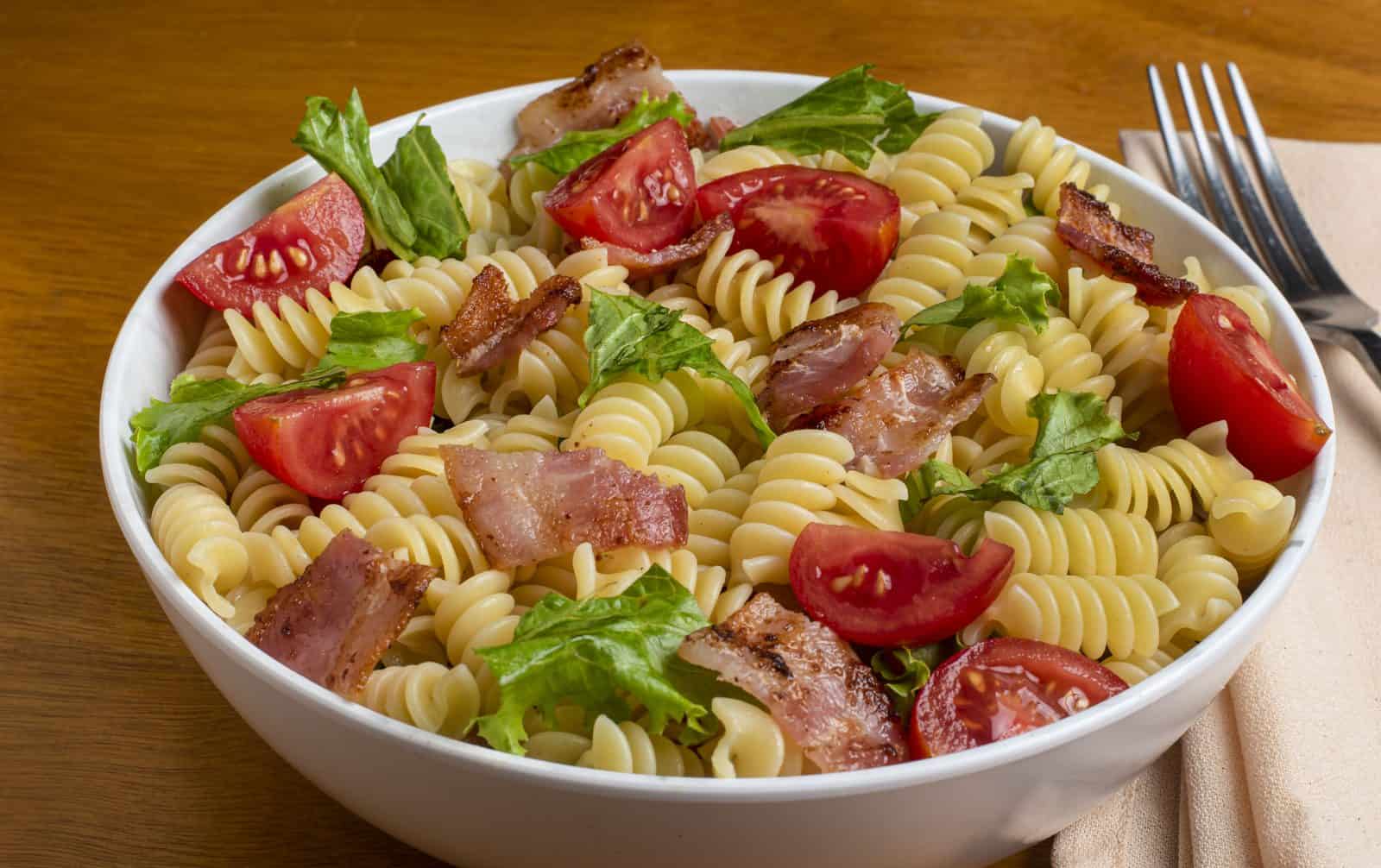 22 Cheap and Easy Pasta Salad Lunches You Can Make in Under 30 Minutes 16 Blt pasta salad