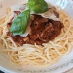 Lean Spaghetti Bolognese Simmered with Sweet Onions