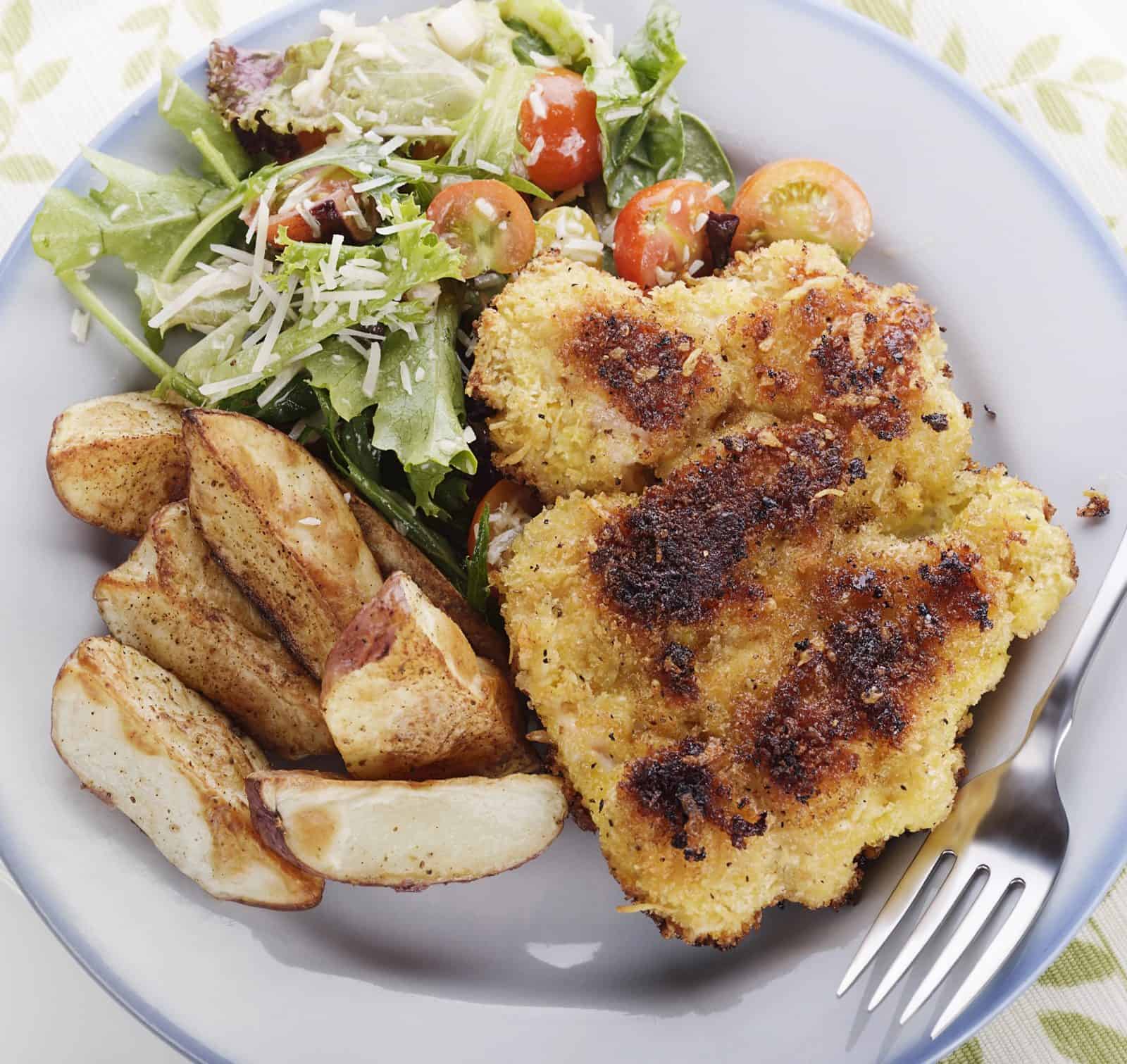 30 Mouthwatering Chicken Breast Recipes to Spice Up Your Dinner Routine! 34 Garlic parmesan crusted chicken
