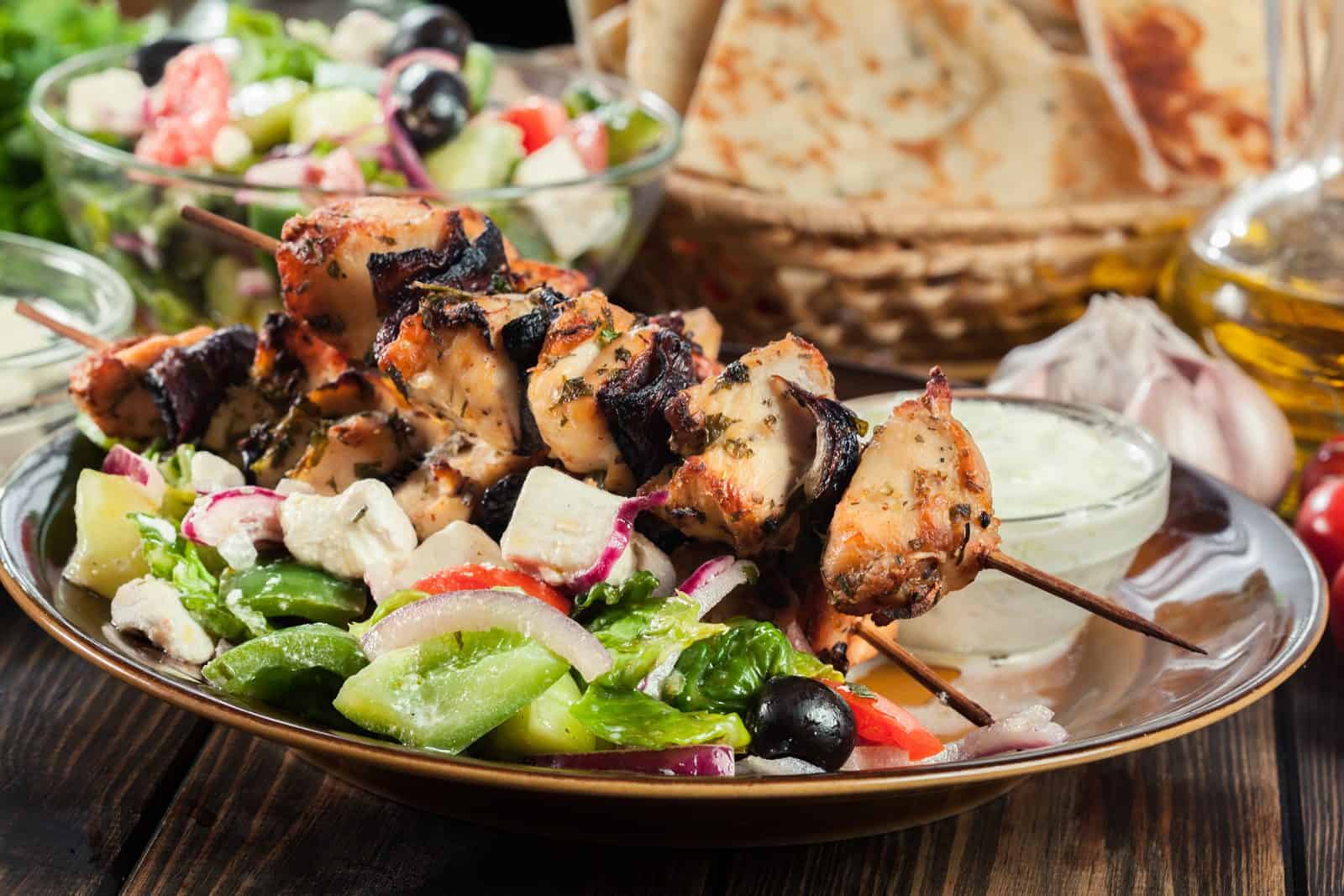 25 Heart-Healthy Chicken Recipes to Keep You Feeling Great! 22 Greek lemon oregano chicken