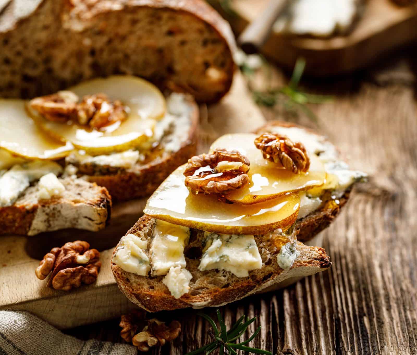 22 Room-Temperature Appetizers That Travel Well 60 Pear blue cheese and walnut crostini