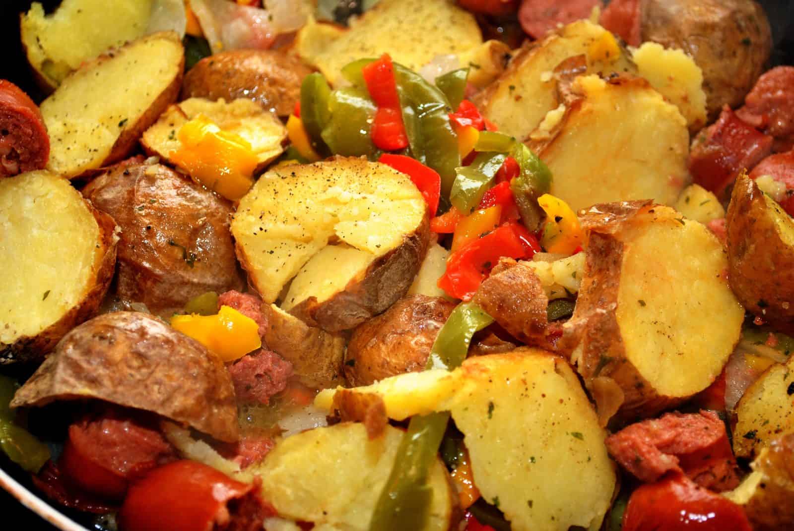 Crockpot Summer Recipes for Hungry Families 28 Sausage peppers and potato